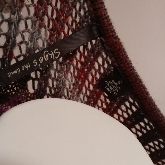 Skye's the limit sweater - Picture 2 of 3